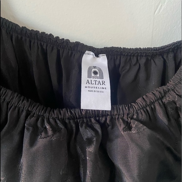 Altar Houseline Aniela Off-the-Shoulder Dress - Picture 3 of 5